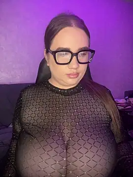 Snapshot of GabiBoobs chatting on 4, 6, 2026 GabiBoobs online show from 4, 6, 2026
