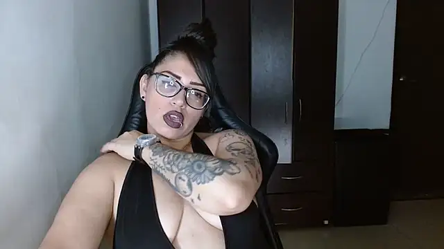 Snapshot of natashasmithe chatting on 18, 5, 2026 natashasmithe online show from 18, 5, 2026