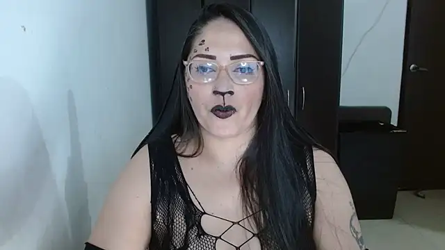 natashasmithe online show from 31, 10, 2025