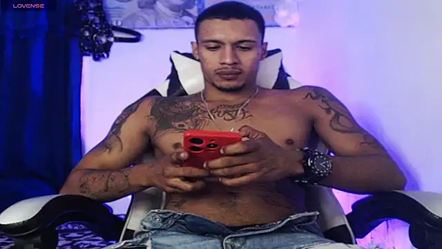 Snapshot of Ryan_coopper chatting on 15, 11, 2025 Ryan coopper online show from 15, 11, 2025