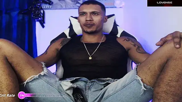 Snapshot of Ryan_coopper chatting on 8, 11, 2025 Ryan coopper online show from 8, 11, 2025