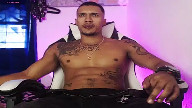 Snapshot of Ryan_coopper chatting on 6, 11, 2025 Ryan coopper online show from 6, 11, 2025