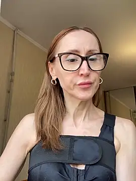 LauraDavis online show from 15, 4, 2026