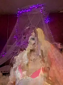 Angeldevilus online show from 18, 2, 2026