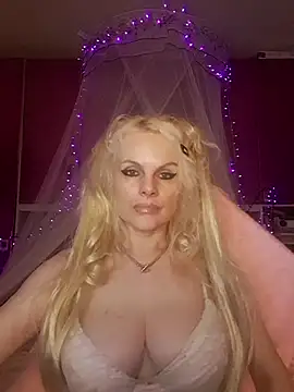 Angeldevilus online show from 9, 7, 2026