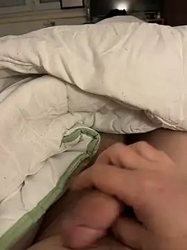 Snapshot of Micversa@xh chatting on 24, 2, 2025 Micversaxh online show from 24, 2, 2025