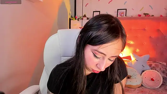  cloe martinez online show from 1, 2, 2025