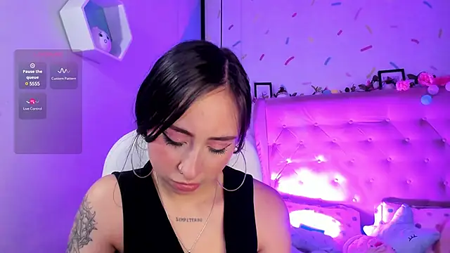  cloe martinez online show from 26, 2, 2025