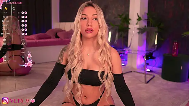 violettabunny03 online show from 7, 3, 2025