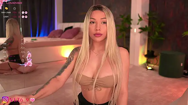 violettabunny03 online show from 22, 3, 2025