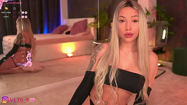 violettabunny03 online show from 12, 3, 2025