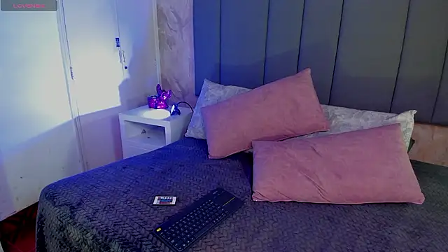 JulianaMiller online show from 20, 2, 2026