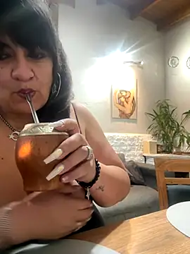 Snapshot of Sensualmente333 chatting on 15, 10, 2025 Sensualmente333 online show from 15, 10, 2025