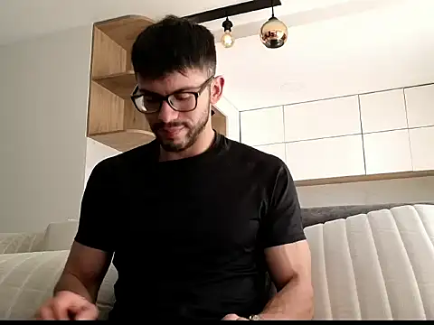 Phantom Bigger1 online show from 18, 12, 2025