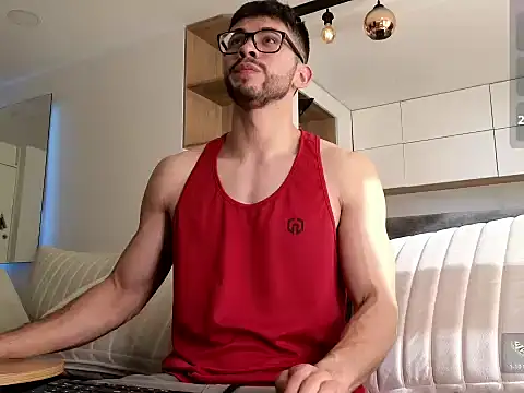 Phantom Bigger1 online show from 15, 12, 2025