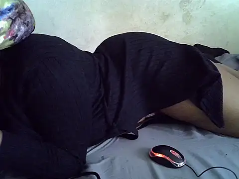 Crystal  Gee online show from 20, 9, 2025