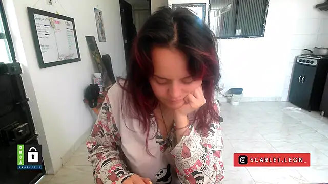 Scarletleon77 online show from 5, 2, 2026