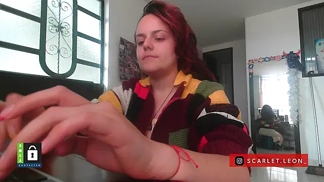 Scarletleon77 online show from 4, 11, 2025