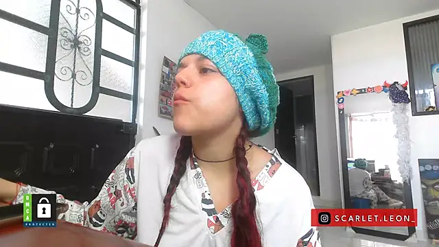 Scarletleon77 online show from 22, 10, 2025