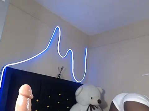 leslie bebby2 online show from 10, 9, 2025