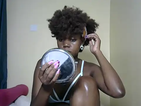 leslie bebby2 online show from 5, 3, 2025