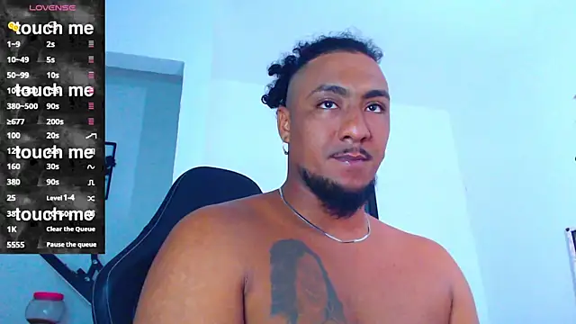 Snapshot of yosoy_enzo2020 chatting on 22, 11, 2025 yosoy enzo2020 online show from 22, 11, 2025