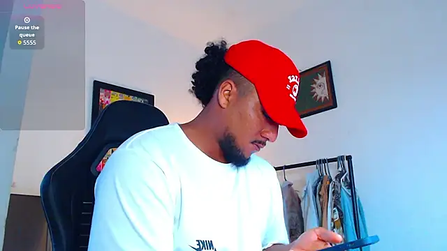 yosoy enzo2020 online show from 28, 2, 2026