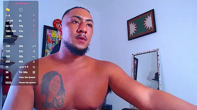 Snapshot of yosoy_enzo2020 chatting on 23, 10, 2025 yosoy enzo2020 online show from 23, 10, 2025