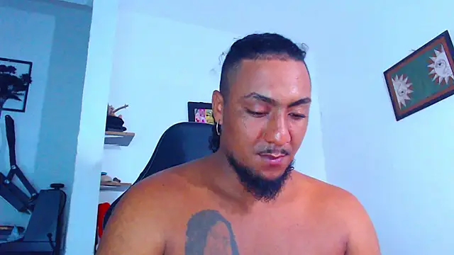 Snapshot of yosoy_enzo2020 chatting on 28, 11, 2025 yosoy enzo2020 online show from 28, 11, 2025