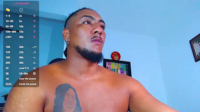 Snapshot of yosoy_enzo2020 chatting on 23, 10, 2025 yosoy enzo2020 online show from 23, 10, 2025