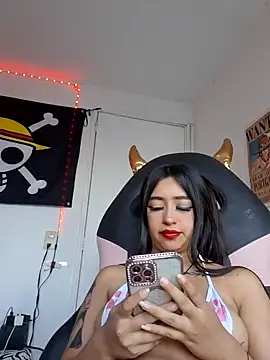 Hot sophie  online show from 23, 1, 2025