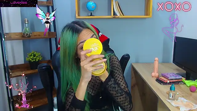 Erika Stevens online show from 28, 10, 2025