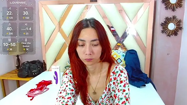 Erika Stevens online show from 25, 2, 2025