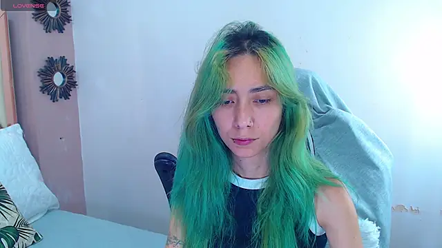 Erika Stevens online show from 3, 10, 2025