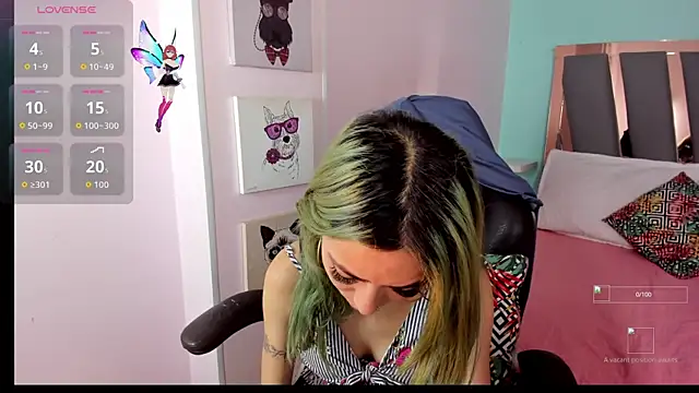 Erika Stevens online show from 24, 10, 2025