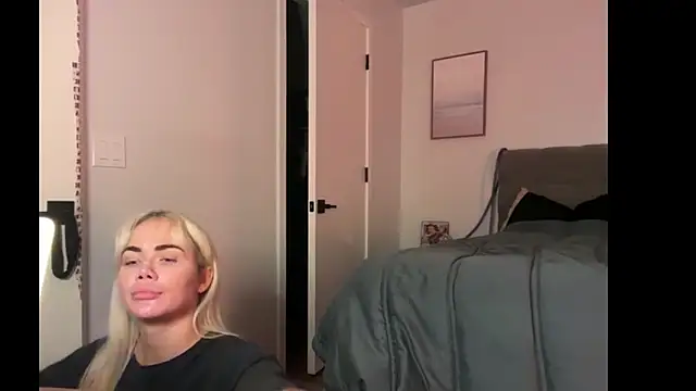 ElenaErickson online show from 7, 1, 2026