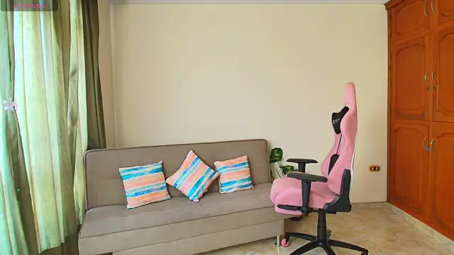 lili jade222 online show from 2, 12, 2025