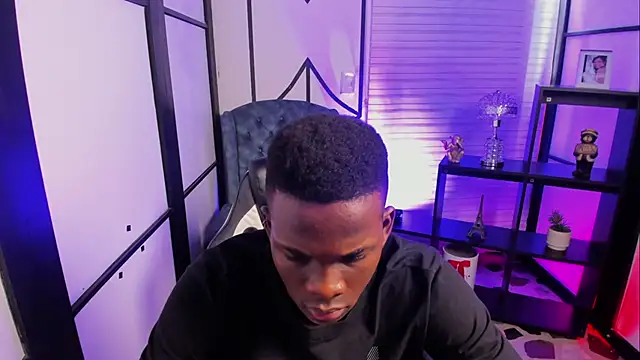 Snapshot of JacksonMuller_ chatting on 21, 10, 2025 JacksonMuller online show from 21, 10, 2025