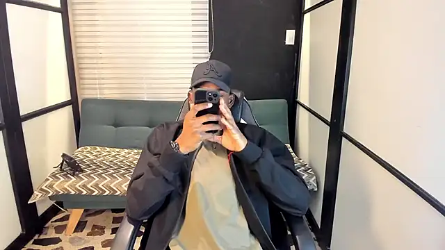 Snapshot of JacksonMuller_ chatting on 11, 11, 2025 JacksonMuller online show from 11, 11, 2025