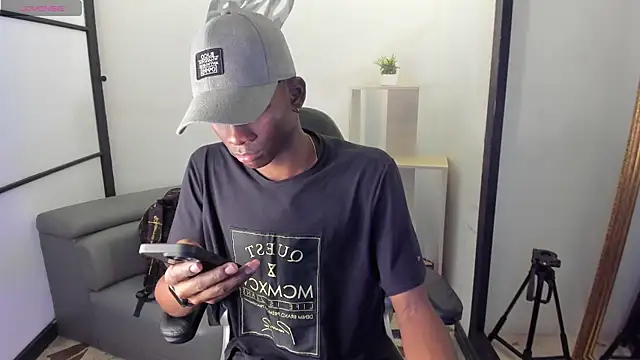 Snapshot of JacksonMuller_ chatting on 12, 11, 2025 JacksonMuller online show from 12, 11, 2025