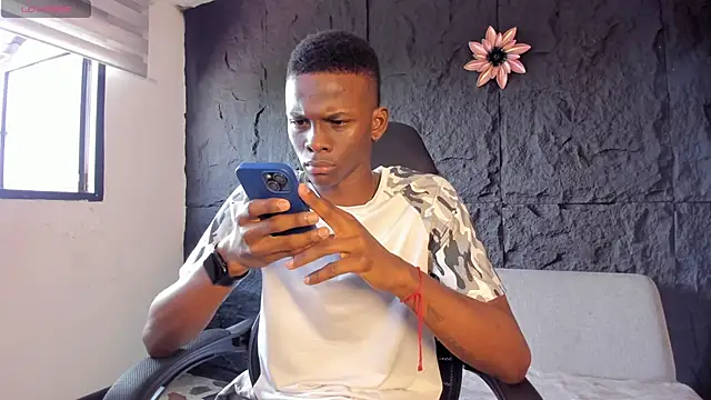 Snapshot of JacksonMuller_ chatting on 25, 11, 2025 JacksonMuller online show from 25, 11, 2025