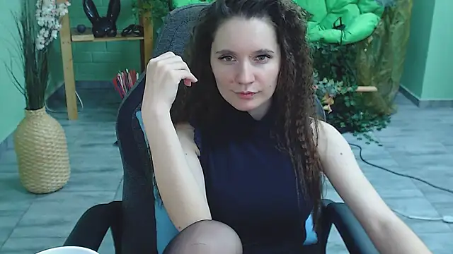 Miss Barbara  online show from 25, 2, 2025