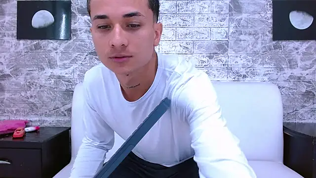 Snapshot of jeic_18 chatting on 20, 11, 2025 jeic 18 online show from 20, 11, 2025