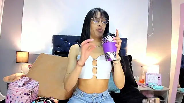 valentinabaez online show from 9, 9, 2025