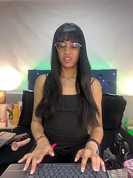 valentinabaez online show from 9, 10, 2025