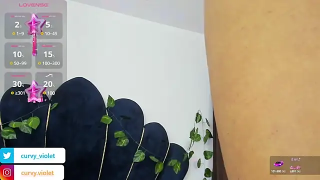 CurvyViolet online show from 1, 2, 2025