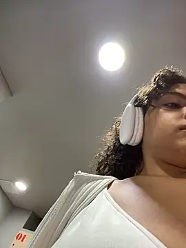 Nathcurly  online show from 25, 1, 2025