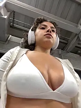 Nathcurly  online show from 25, 1, 2025