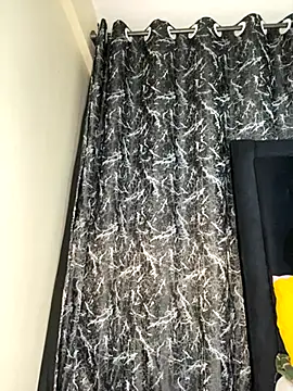 Snapshot of Sexy_barb2 chatting on 15, 10, 2025 Sexy barb2 online show from 15, 10, 2025