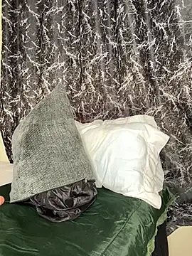 Sexy barb2 online show from 13, 2, 2026